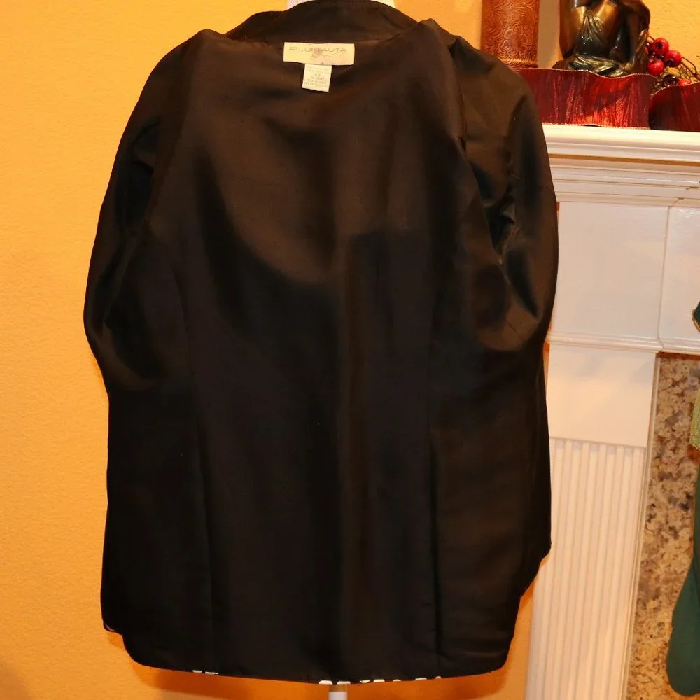 Blunauta Silk Blazer - Picture 6 of 7